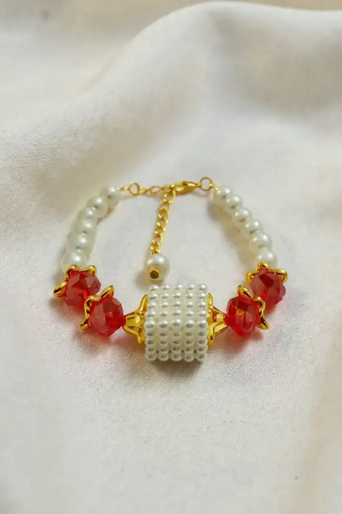 White Pearl Bracelet